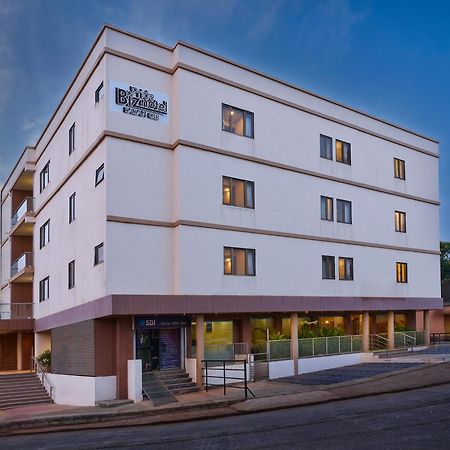 Pride Biznotel Sasan Gir Exteriör bild